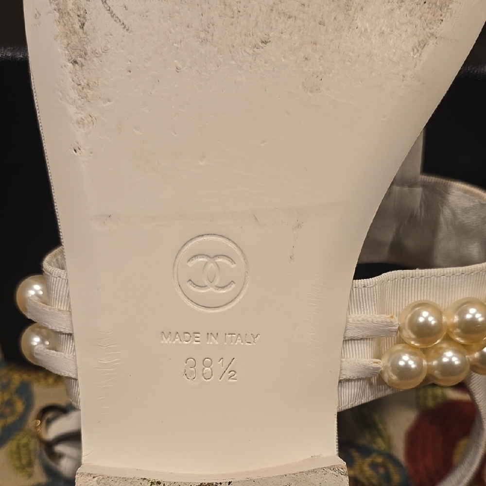 Chanel White and Gold Pearl Sandals - Picture 5 of 16